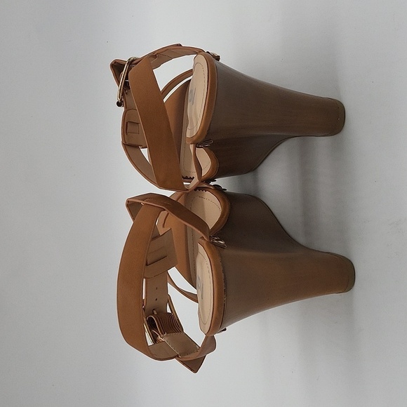 853- Vegan Pazzle Platform Sandals Size 8 NWT - Picture 5 of 12